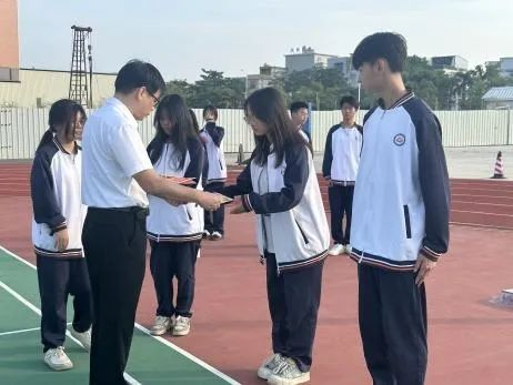 表彰先进，共创文明∣beat365官方网站文明班级颁奖仪式