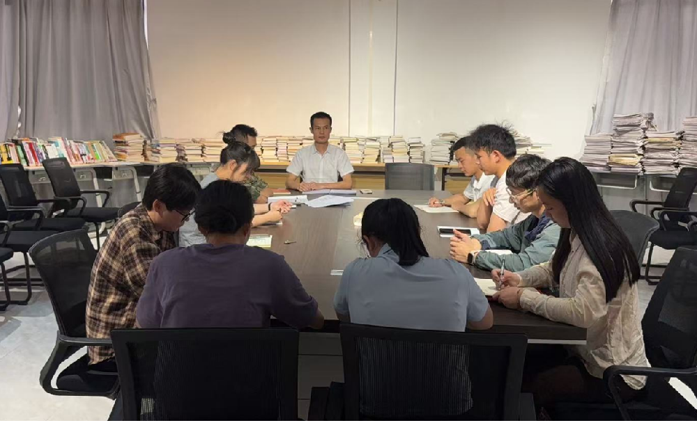 劳动赋能成长 美德浸润家园——beat365中文版官网开展五一节“家务劳动周”主题教育实践活动